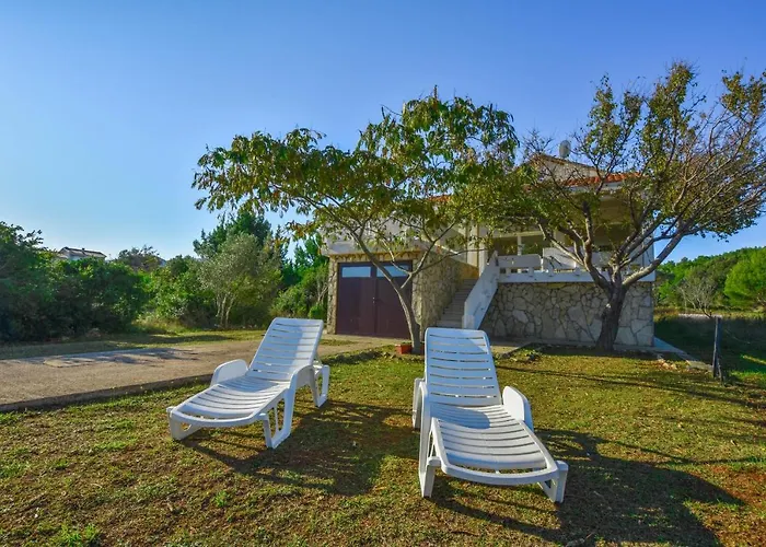 House Marrie Lou Дом отдыха *