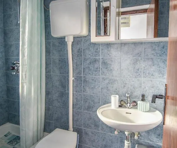 House Marrie Lou Дом отдыха *