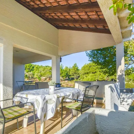 House Marrie Lou * Banj