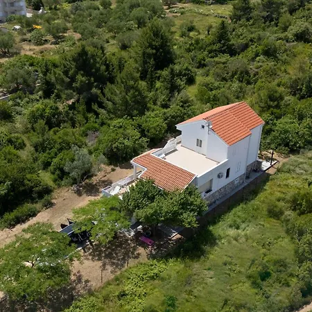 House Marrie Lou *