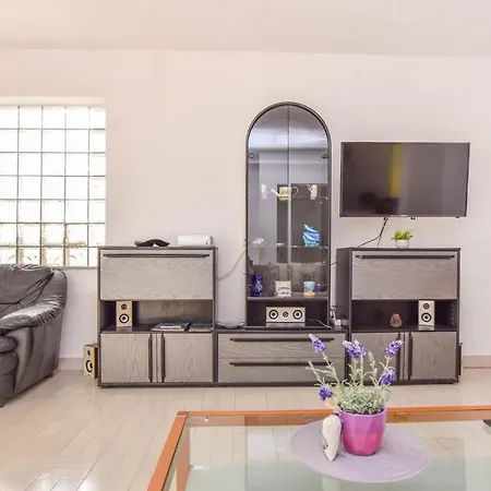 House Marrie Lou * Banj